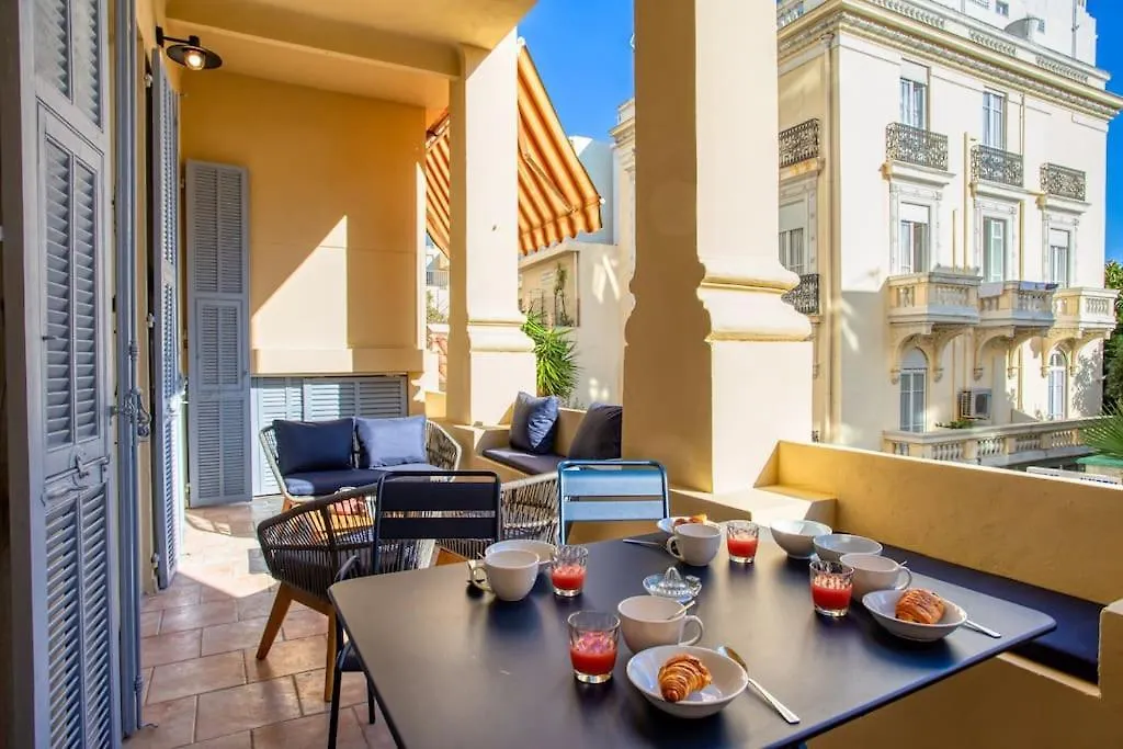 Apartment #8 Suite Promenade 1Min Beach 2Rooms/Parking/Terrace/Wifi Nice