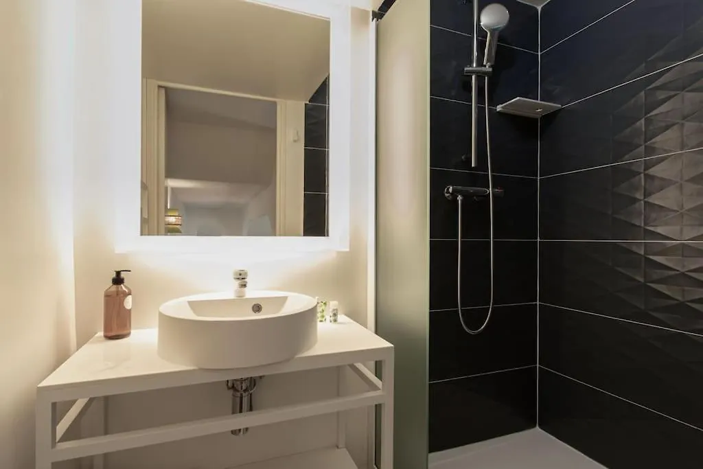 #8 Suite Promenade 1Min Beach 2Rooms/Parking/Terrace/Wifi 니스